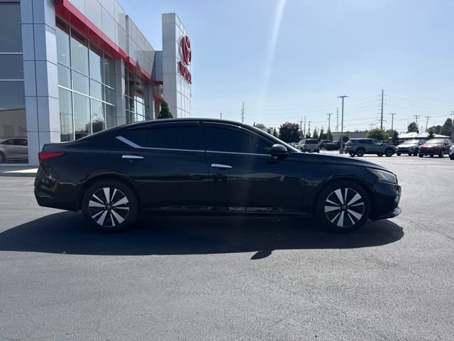 Used 2020 Nissan Altima 2.5 SL FWD image 8