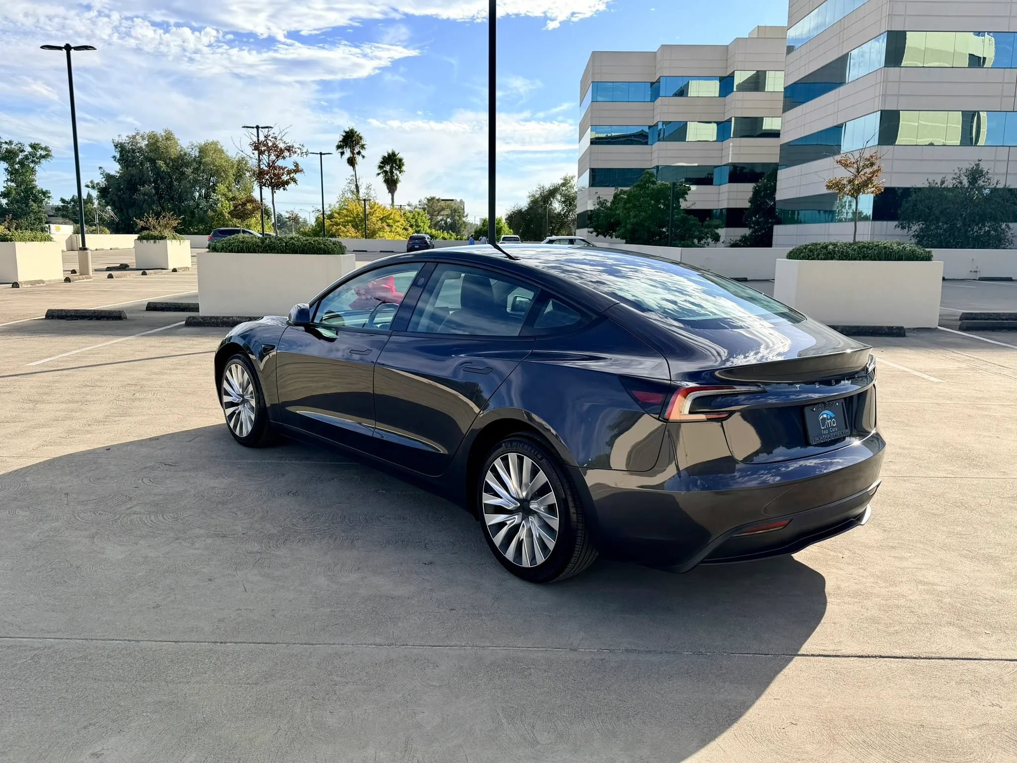 Used 2025 Tesla Model 3 Long Range RWD image 23