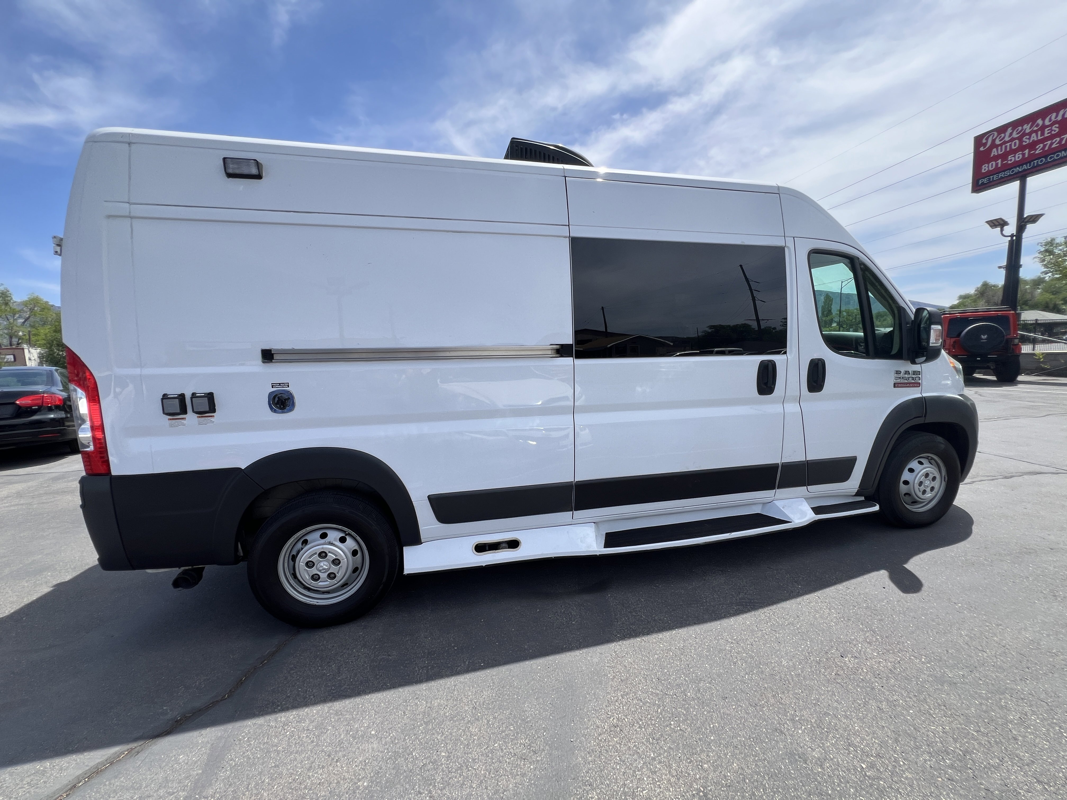 Used 2016 RAM ProMaster 2500 w/ Premium Appearance Group FWD image 5