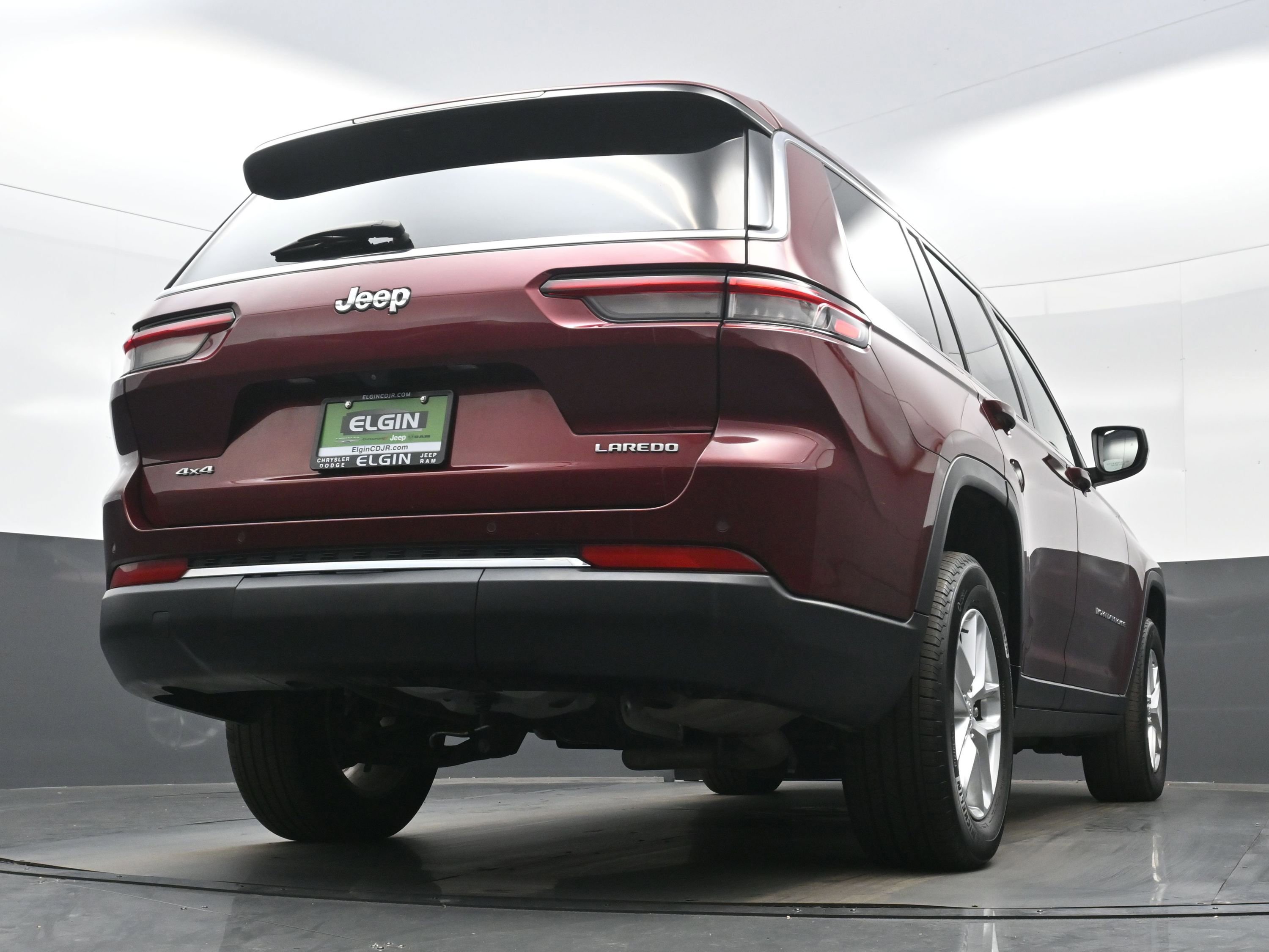 Used 2023 Jeep Grand Cherokee L Laredo image 30