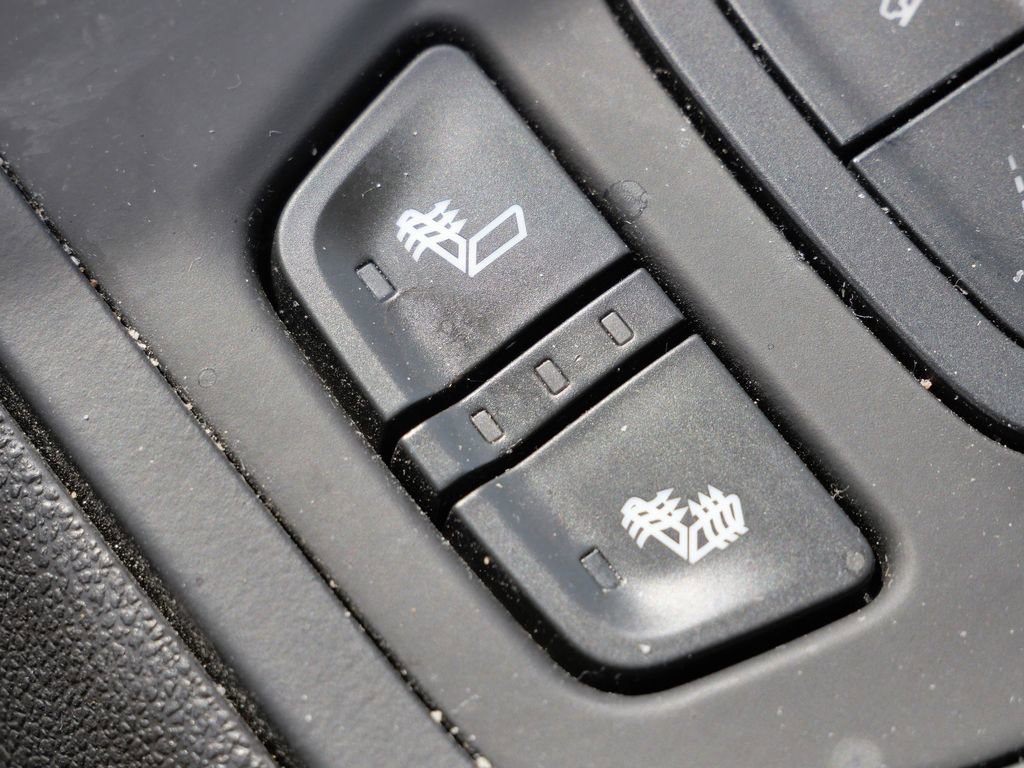 Used 2024 GMC Terrain SLE w/ Driver Convenience Package image 45