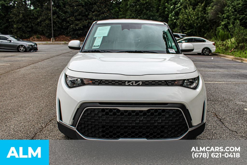 Used 2025 Kia Soul LX w/ LX Technology Package FWD image 10