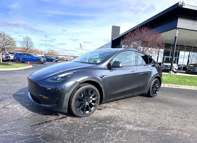 Used 2024 Tesla Model Y Long Range image 3