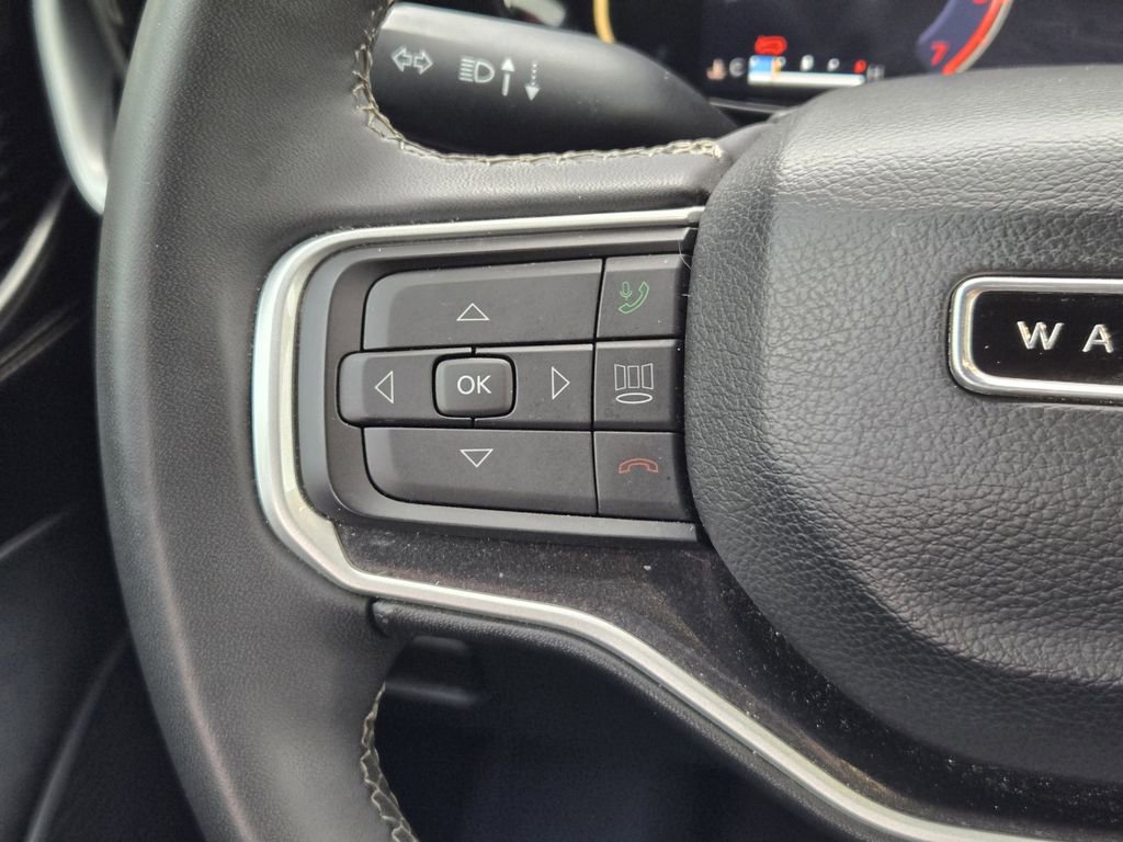 Used 2023 Jeep Wagoneer 4WD image 24