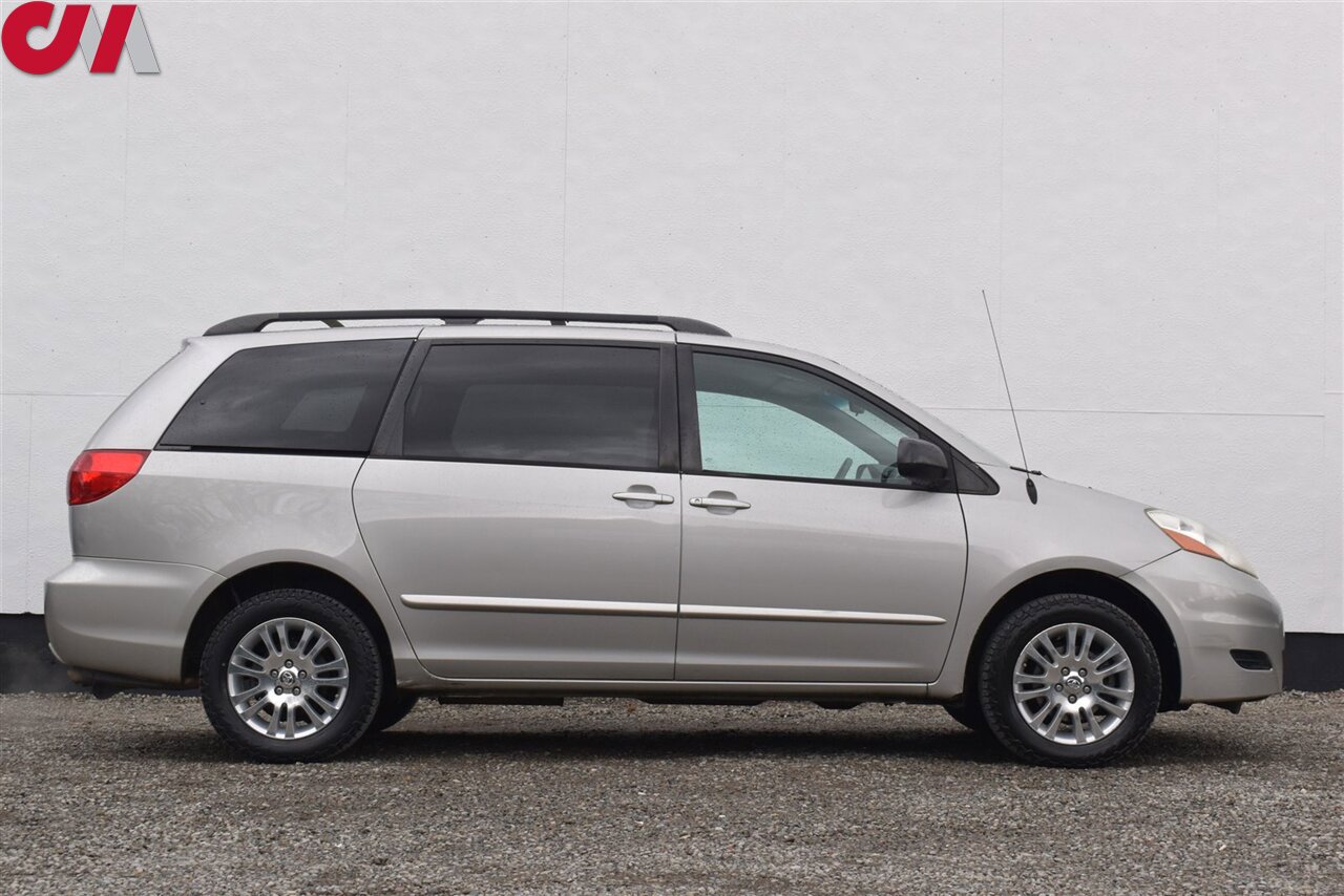 Used 2008 Toyota Sienna LE AWD/4WD image 6