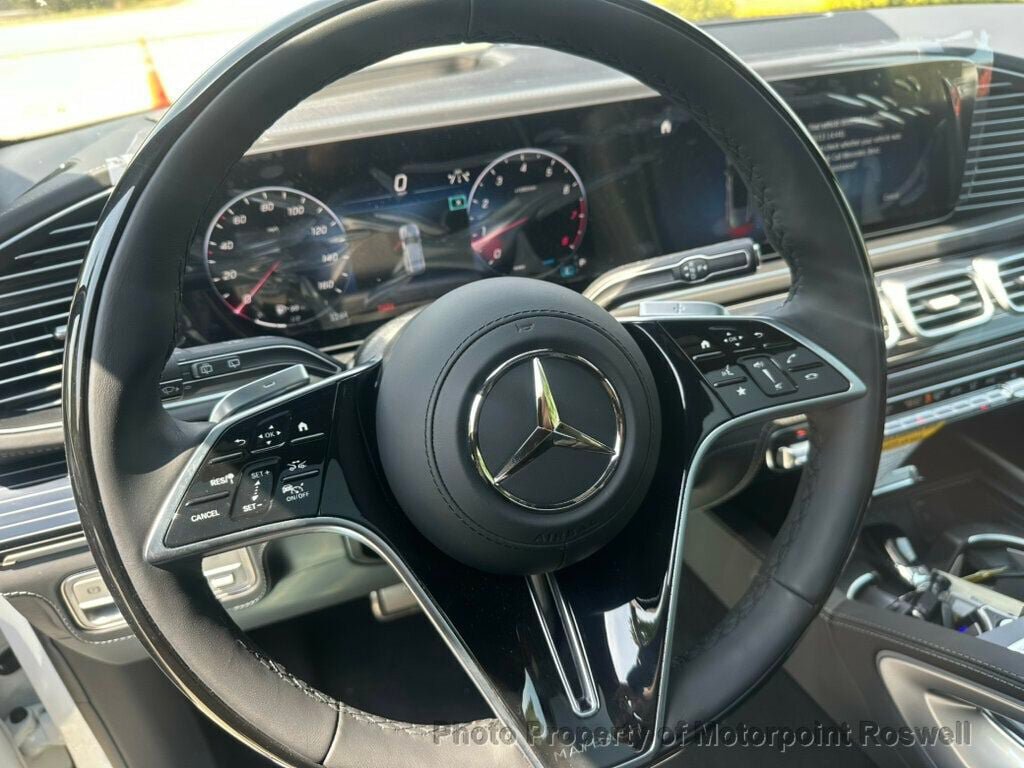 Used 2026 Mercedes-Benz Maybach GLS 600 4MATIC image 19