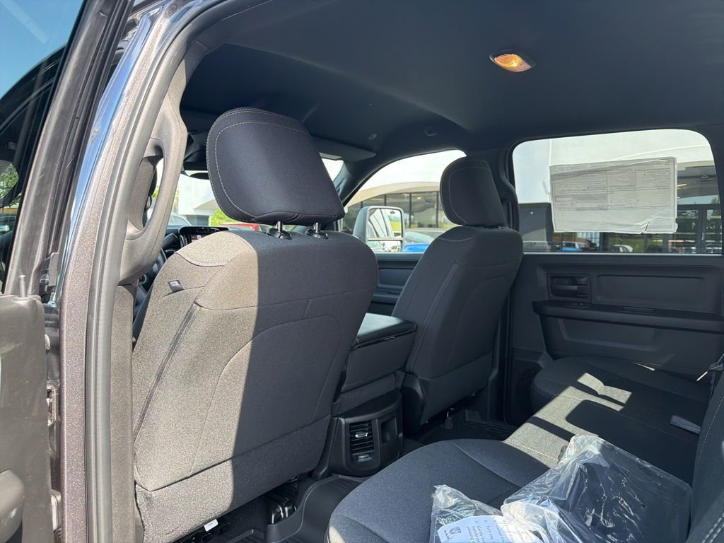 New 2026 RAM 3500 Tradesman AWD/4WD image 18