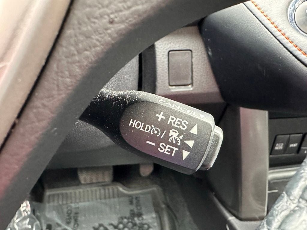 Used 2018 Toyota RAV4 SE w/ Power Extra Value Package AWD/4WD image 30