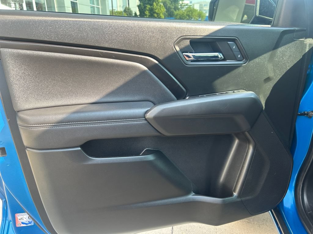Used 2024 GMC Canyon Elevation w/ Elevation Premium Package AWD/4WD image 11