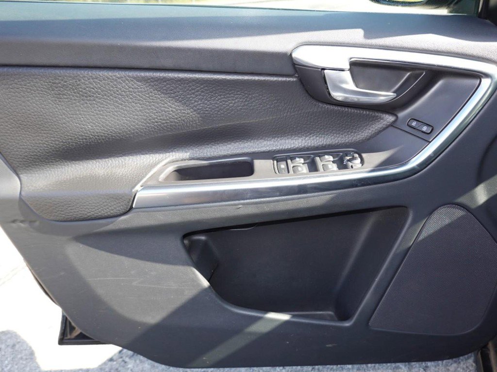 Used 2012 Volvo XC60 3.2 Premier Plus image 17