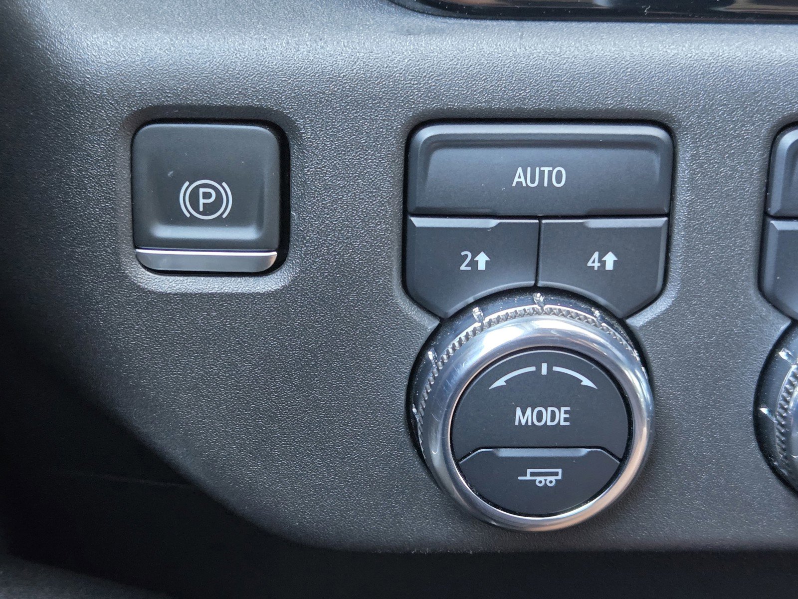 Certified 2023 GMC Sierra 1500 Elevation w/ LPO, Elevation Black Package image 23
