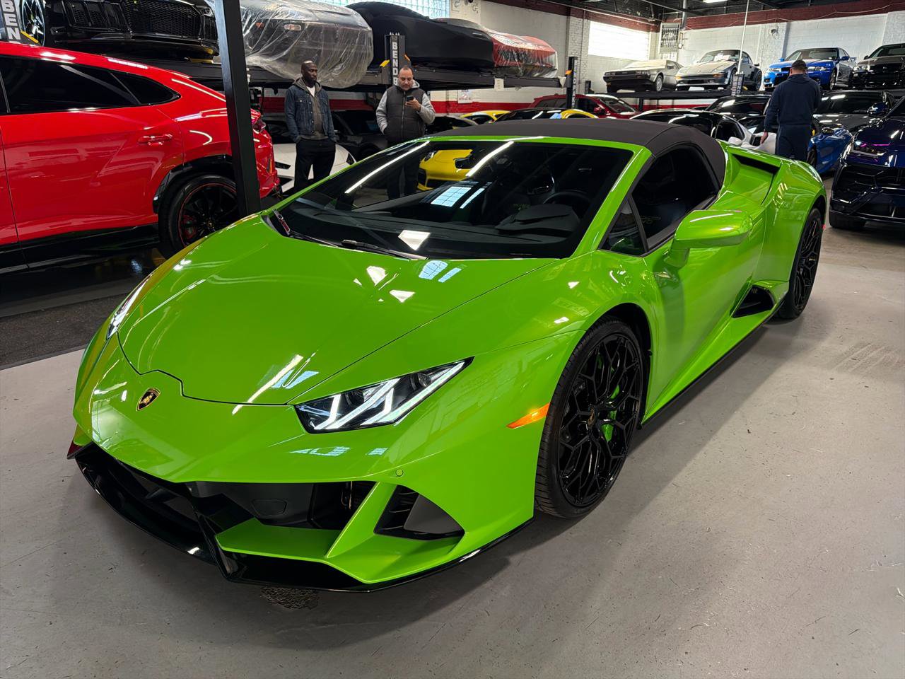 Used 2024 Lamborghini Huracan EVO AWD/4WD image 27