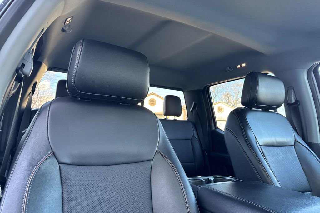 Used 2023 Ford F150 Lariat w/ Trailer Tow Package image 16