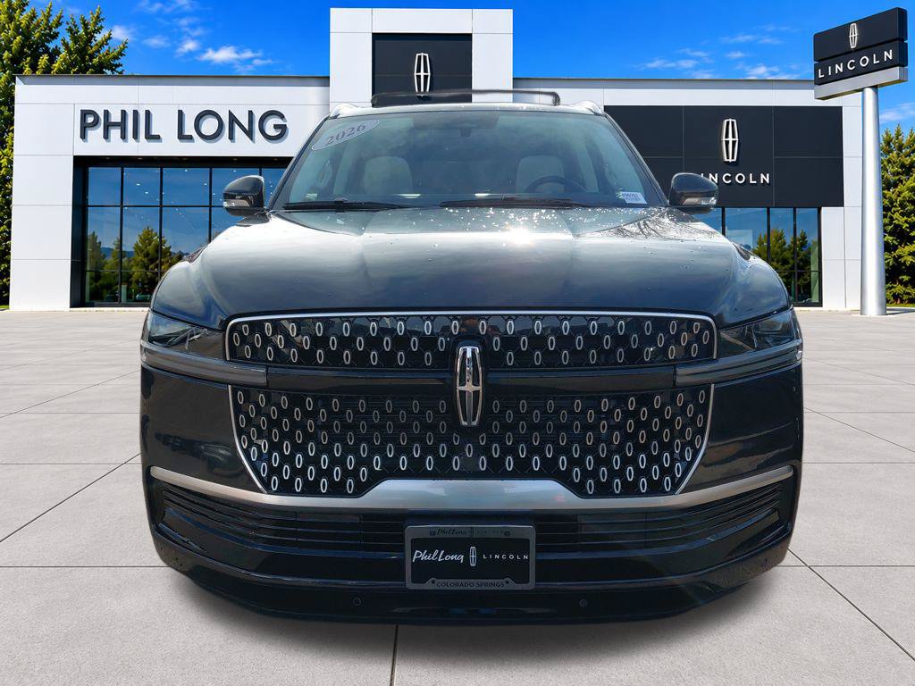 New 2026 Lincoln Navigator L Reserve AWD/4WD image 2