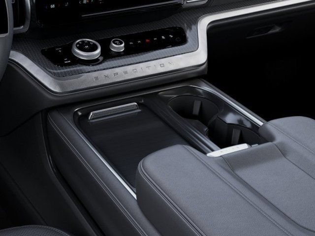New 2027 Ford Expedition Platinum w/ Stealth Appearance Package AWD/4WD image 15