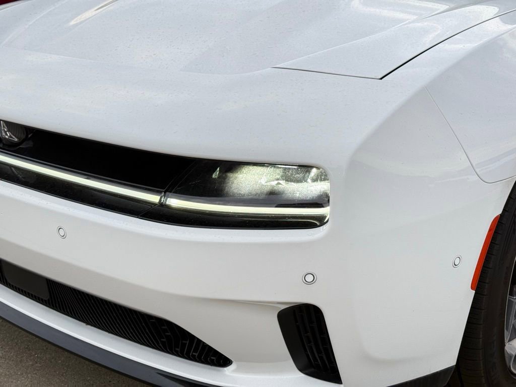 Used 2025 Dodge Charger R/T w/ Plus Group image 10