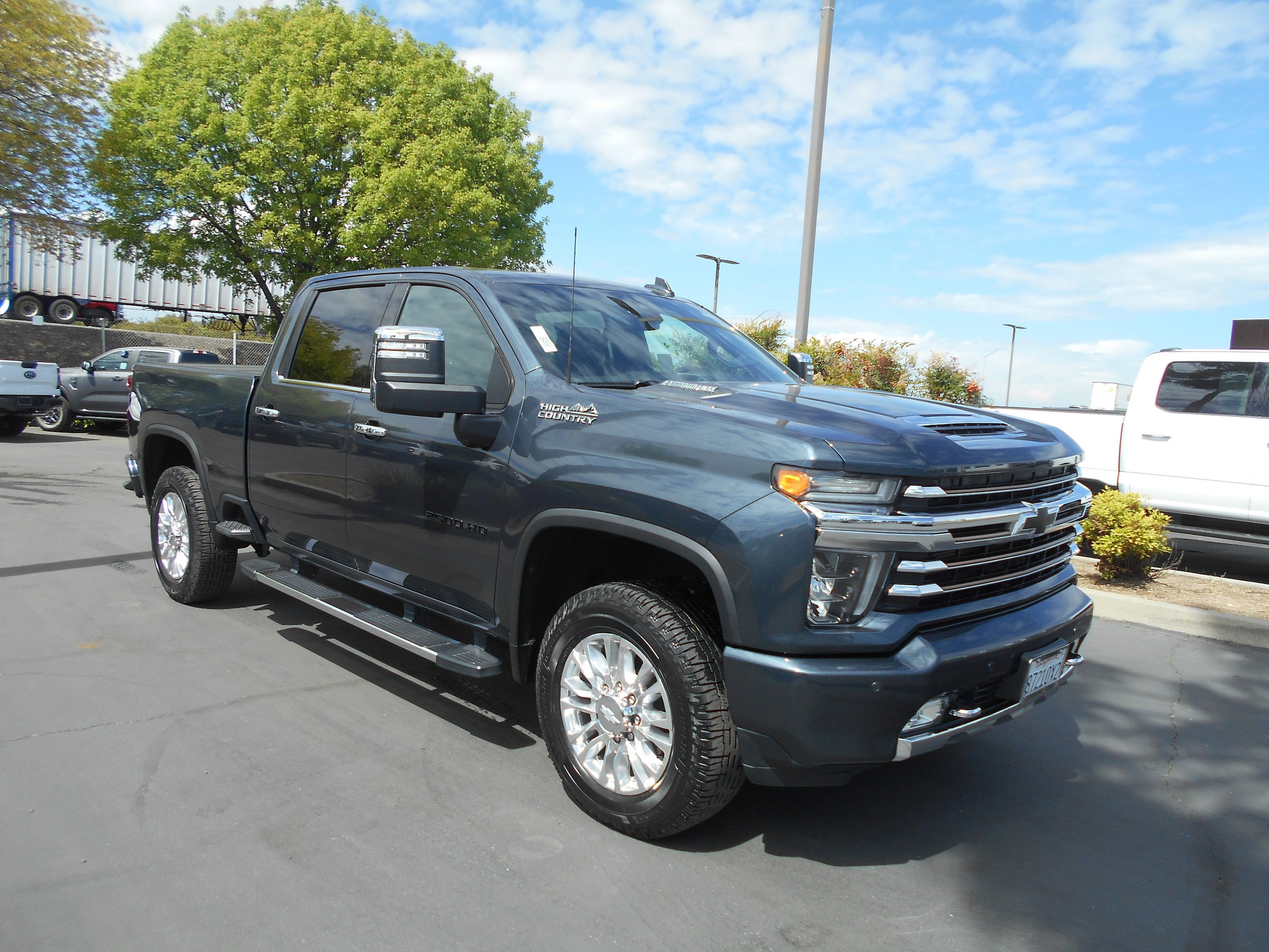 Used 2020 Chevrolet Silverado 2500 High Country w/ Gooseneck/5TH Wheel Package image 2