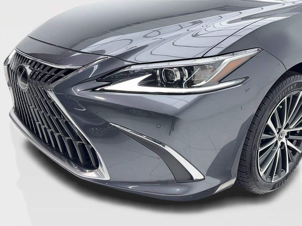 Used 2023 Lexus ES 350 w/ Premium Package FWD image 5