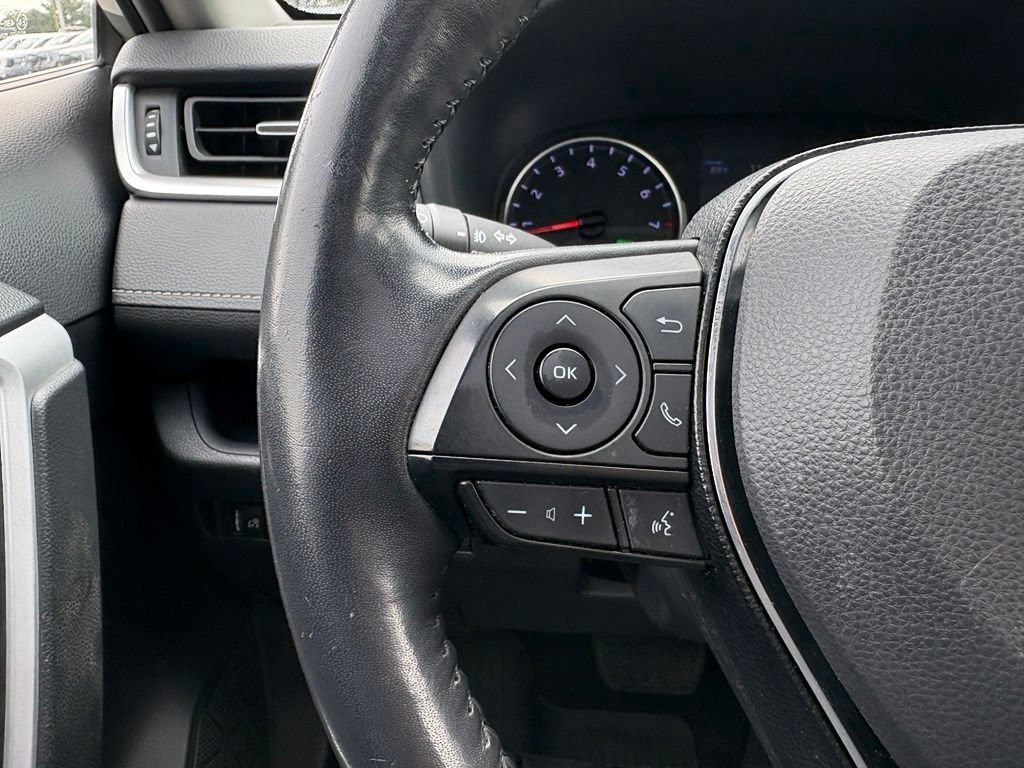 Used 2019 Toyota RAV4 XLE Premium AWD/4WD image 28