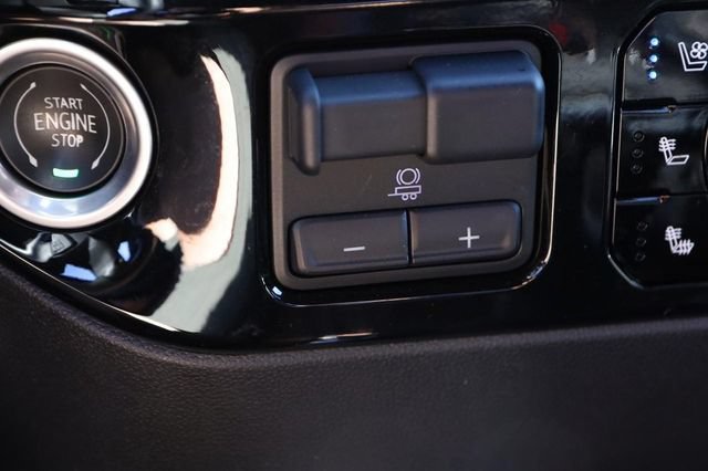 Used 2023 Chevrolet Silverado 1500 High Country w/ High Country Premium Package AWD/4WD image 20