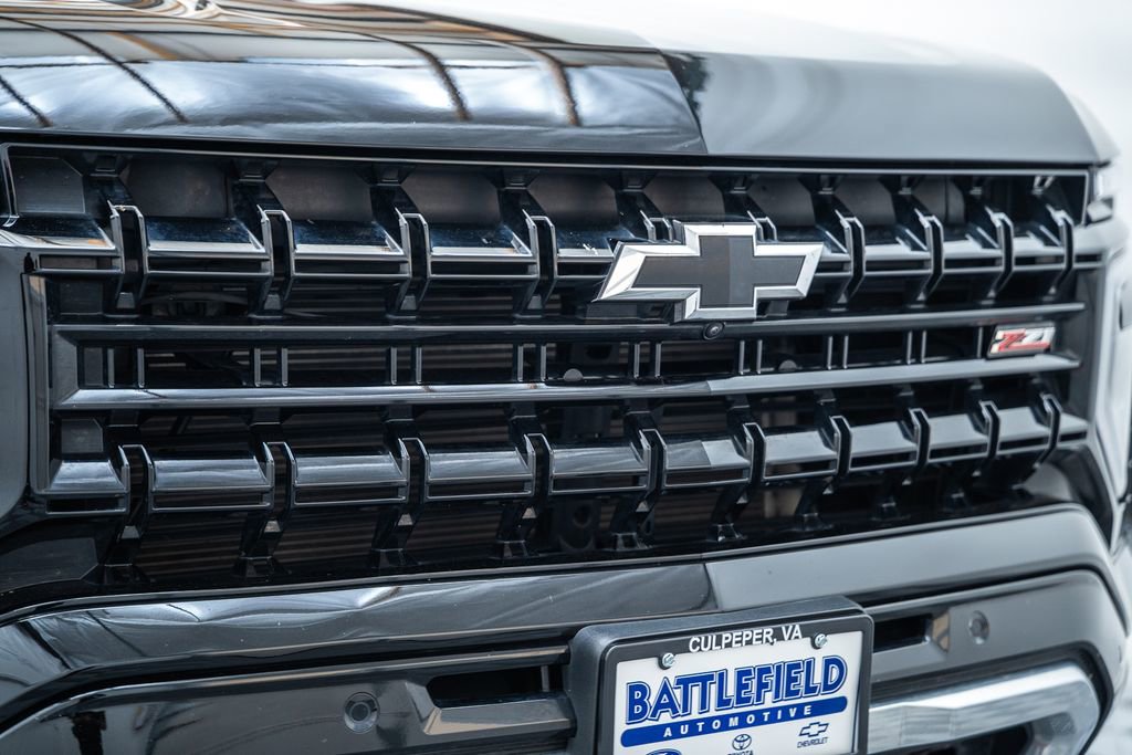 Used 2025 Chevrolet Tahoe Z71 AWD/4WD image 12