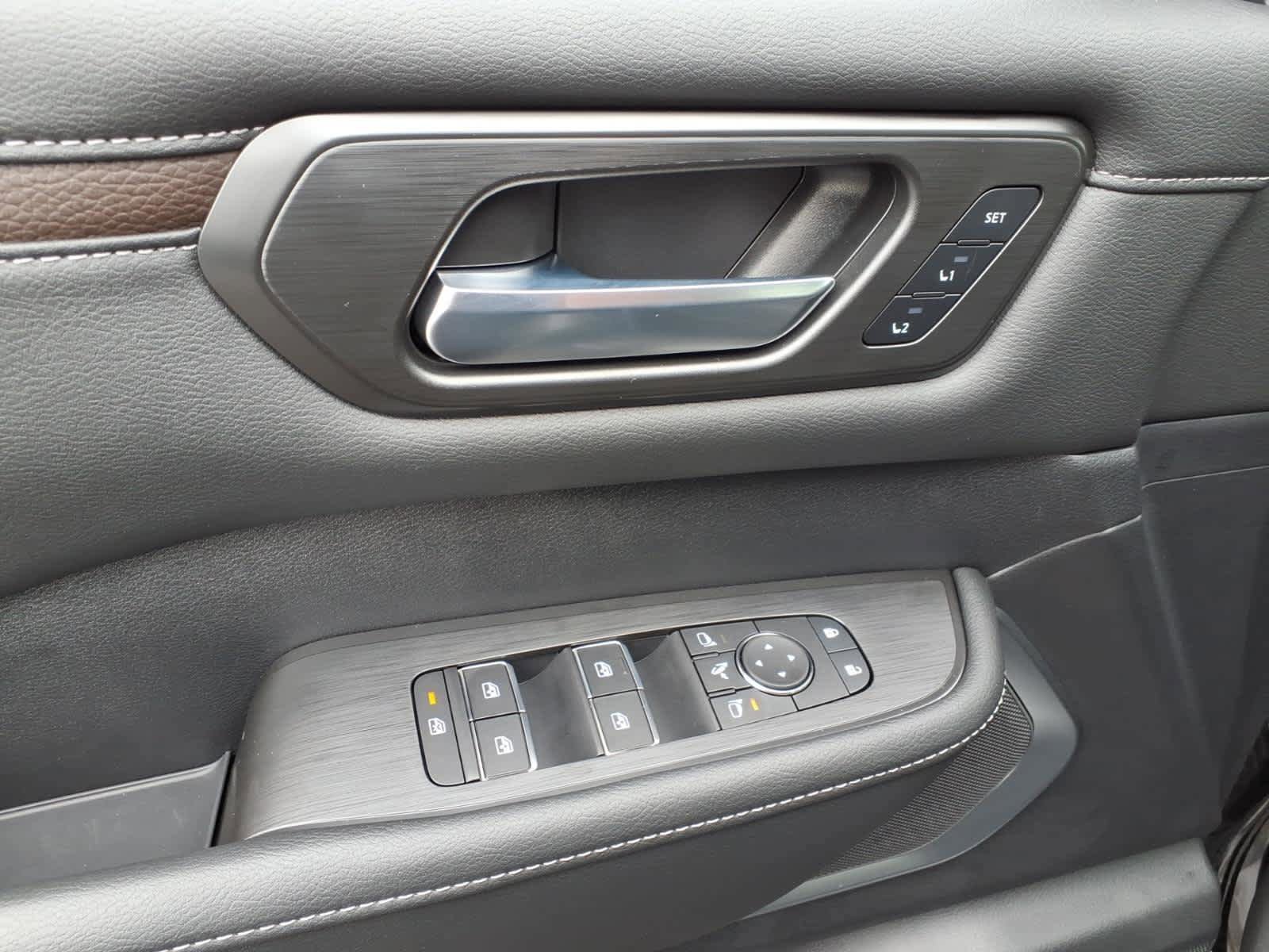 New 2026 Nissan Armada Platinum AWD/4WD image 14