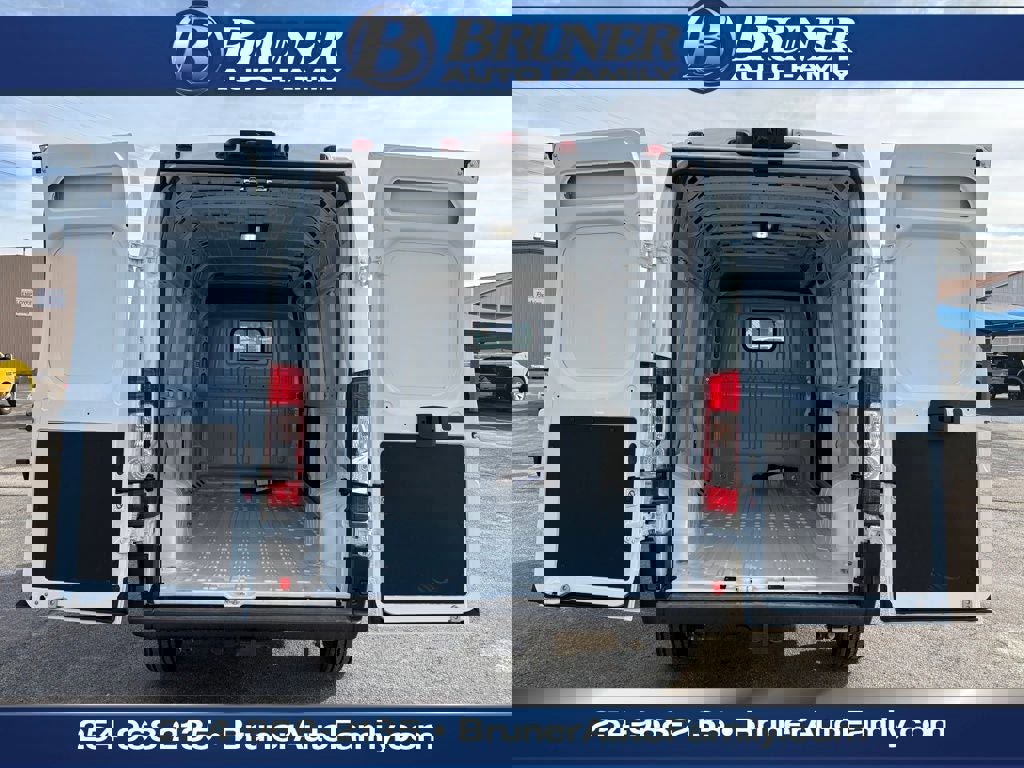 New 2026 RAM ProMaster 2500 w/ Convenience Group image 8