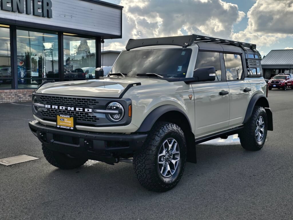Certified 2025 Ford Bronco Badlands AWD/4WD image 2