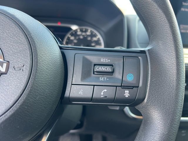 Used 2023 Nissan Rogue SV AWD/4WD image 16