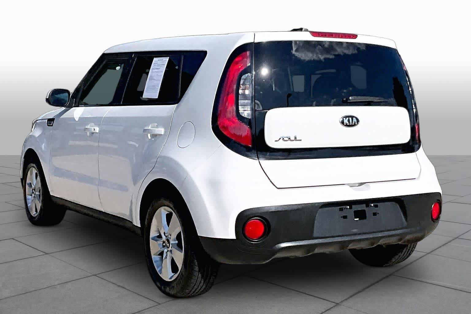 Used 2018 Kia Soul FWD image 11