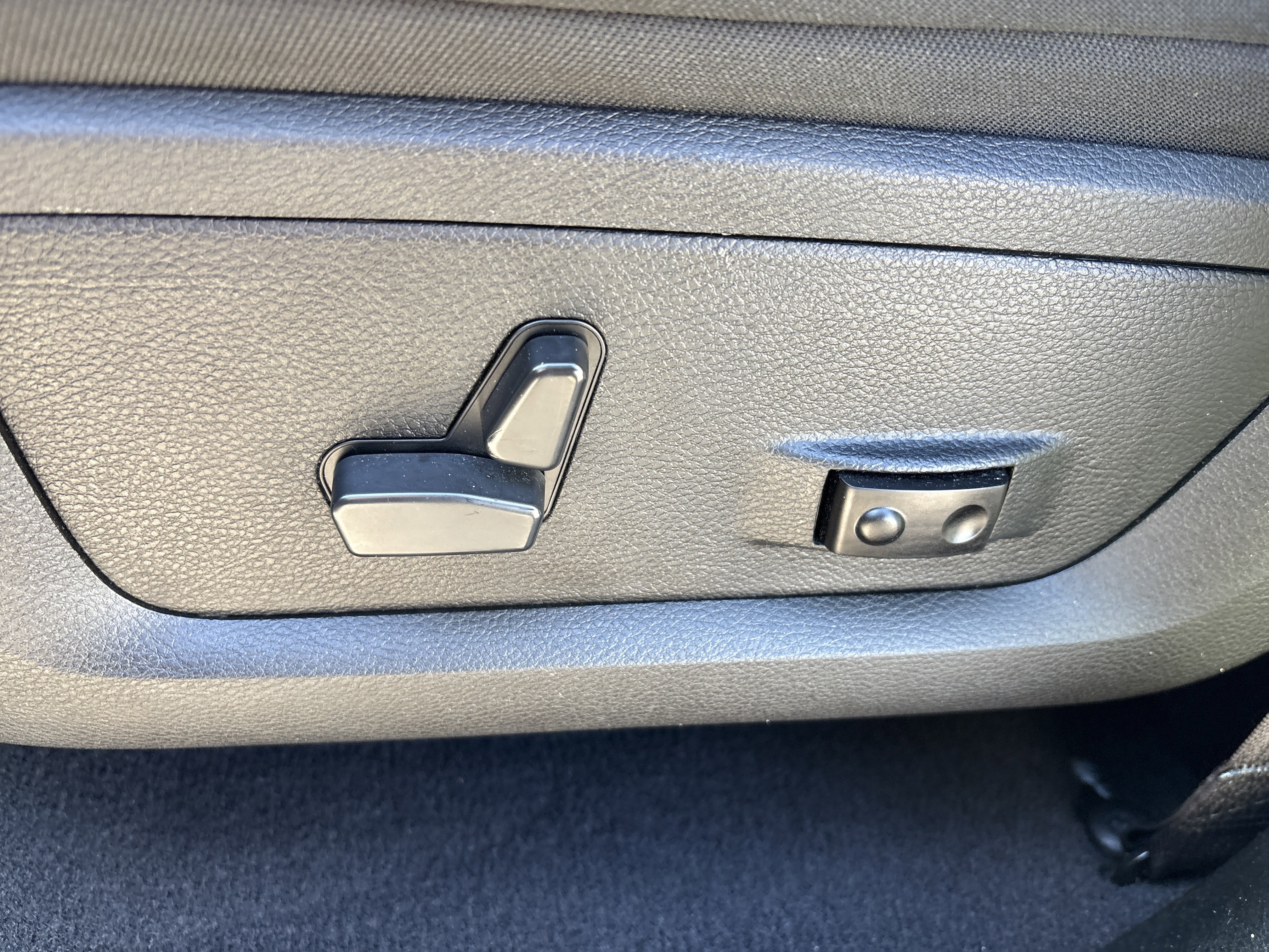 Certified 2021 RAM 1500 Classic Warlock w/ Luxury Group image 35