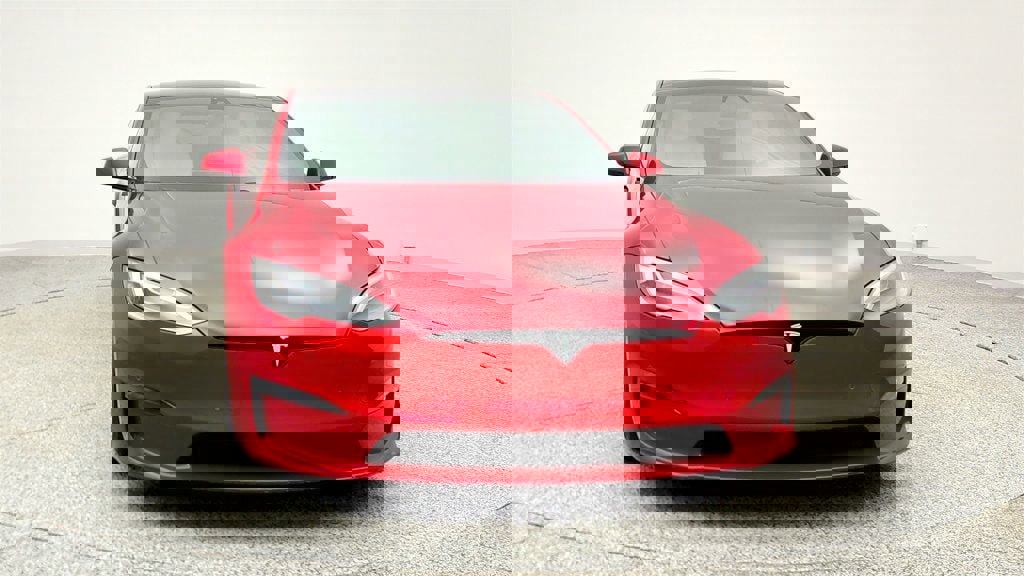 Used 2021 Tesla Model S Plaid image 2