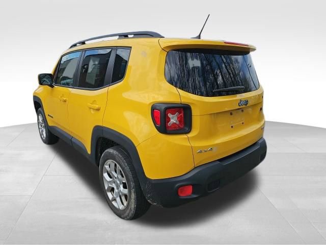 Used 2015 Jeep Renegade Latitude image 3