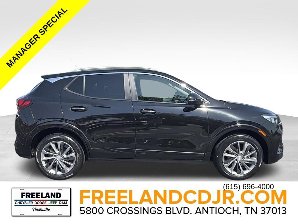 Used 2023 Buick Encore GX Select w/ Sport Touring Package FWD image 2