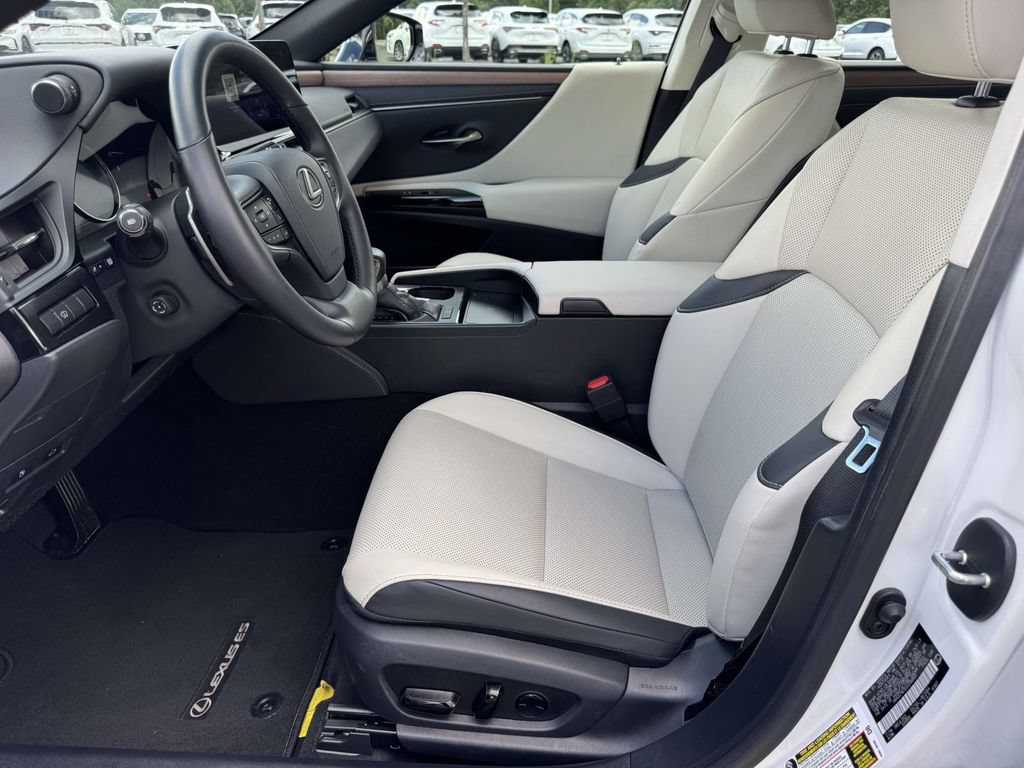 Used 2025 Lexus ES 350 w/ Premium Package FWD image 13