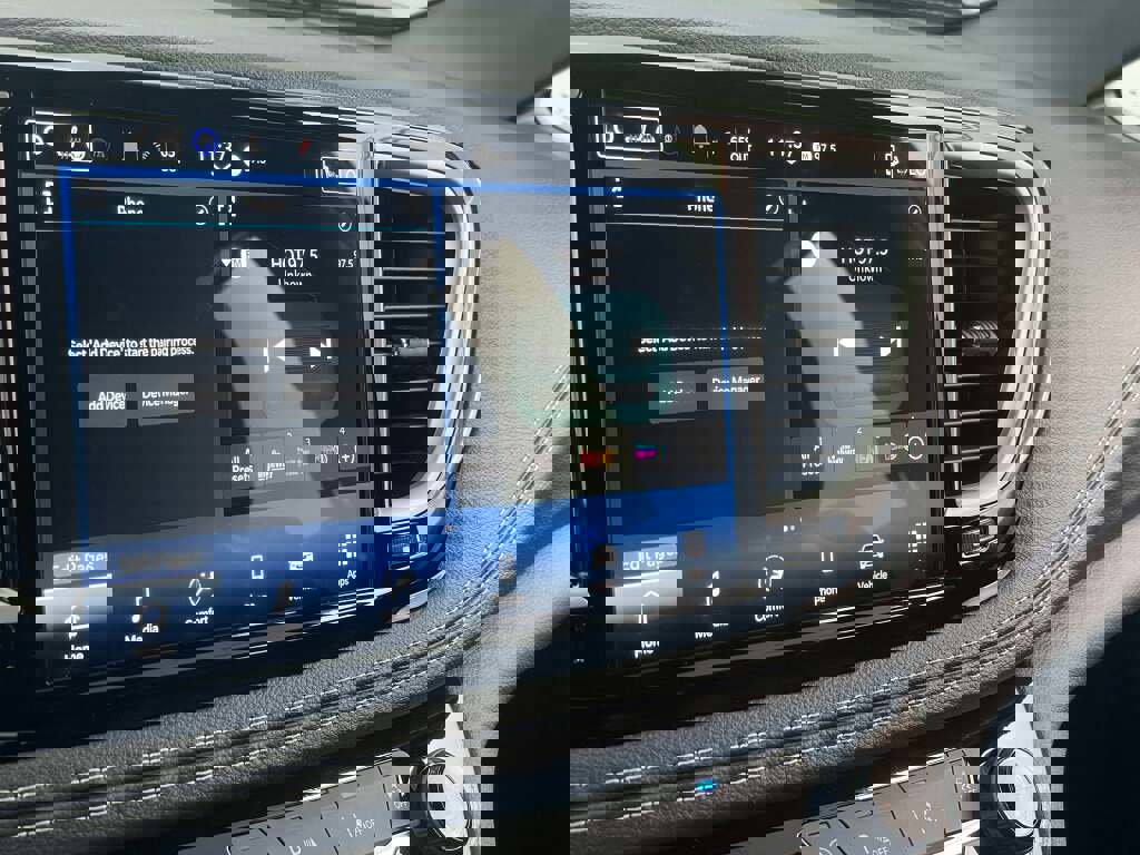 New 2026 Chrysler Pacifica Select image 33