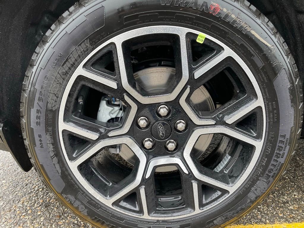 New 2026 Ford Maverick Lariat image 6