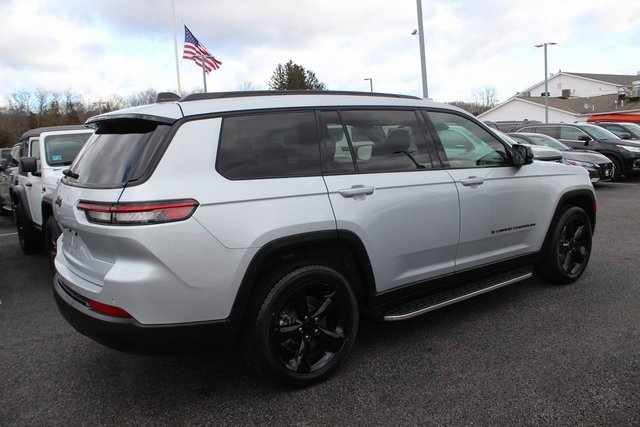 Used 2021 Jeep Grand Cherokee L Laredo image 30