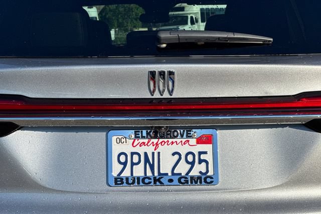 Used 2025 Buick Enclave Preferred FWD image 52