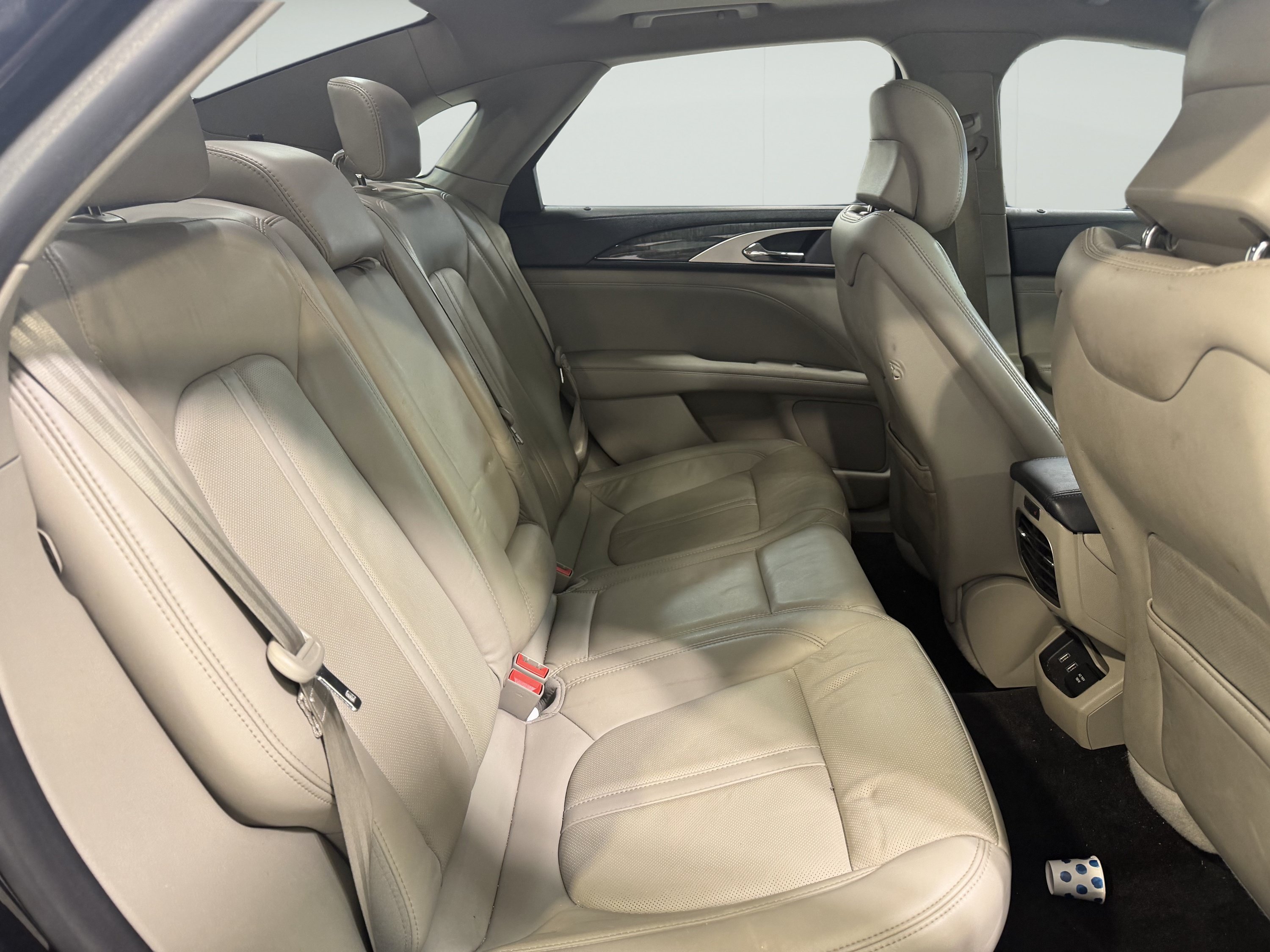 Used 2018 Lincoln MKZ Reserve w/ Magnetic Appearance Package AWD/4WD image 11