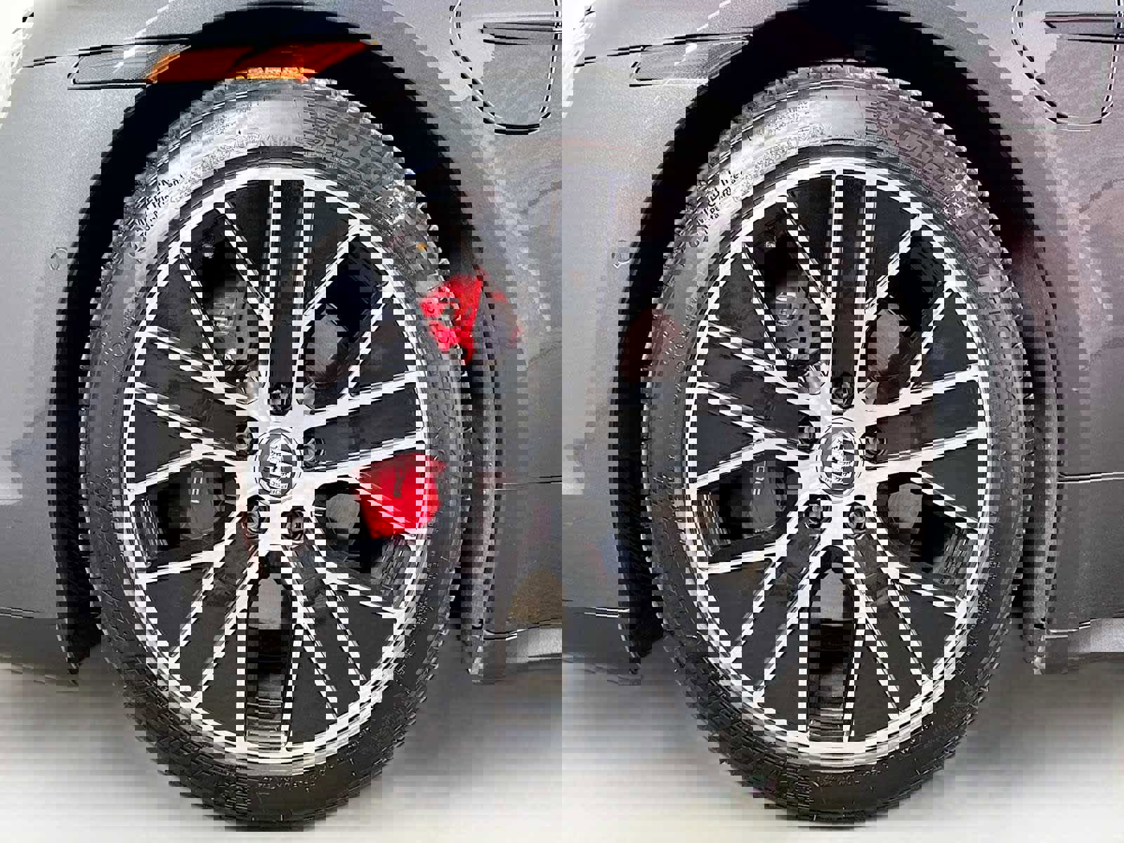 Used 2020 Porsche Taycan 4S image 24