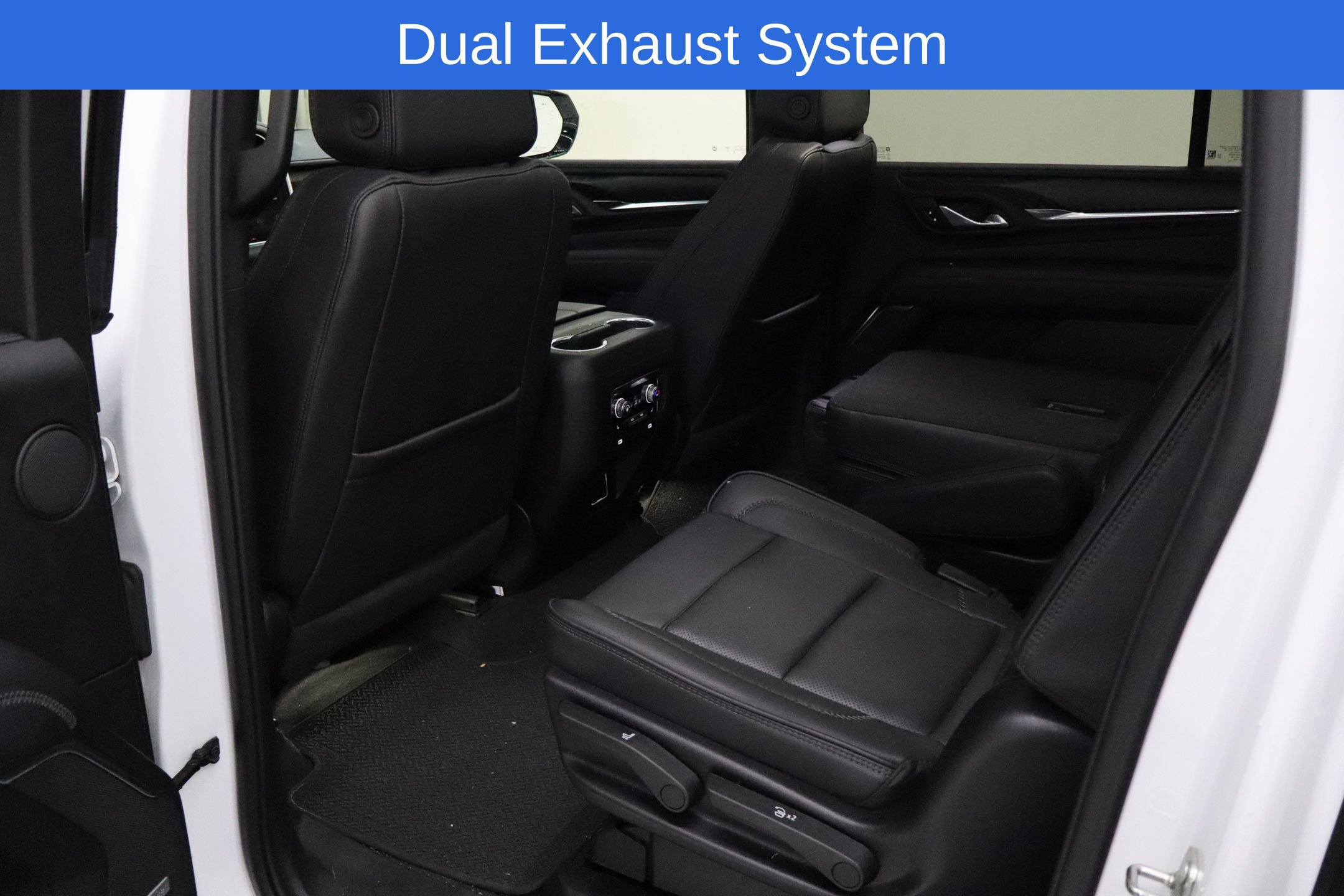 Used 2024 GMC Yukon XL Denali AWD/4WD image 22
