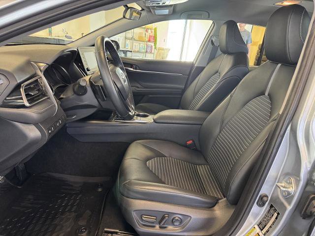 Used 2022 Toyota Camry SE image 17