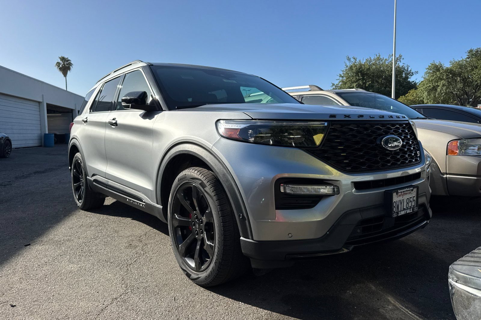 Used 2021 Ford Explorer ST w/ Equipment Group 401A AWD/4WD image 2