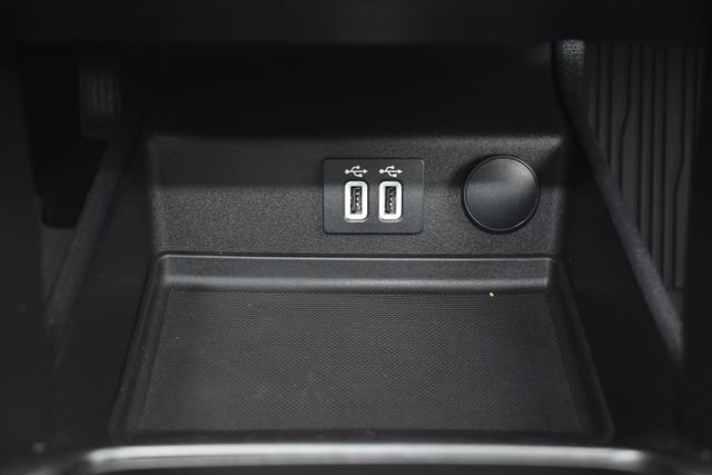 Used 2019 Ford Fusion Energi Titanium FWD image 32