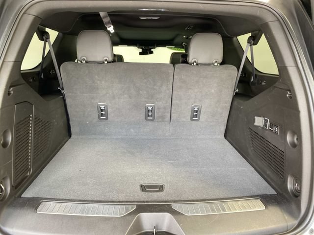 Used 2023 GMC Yukon XL AT4 w/ AT4 Premium Package AWD/4WD image 8