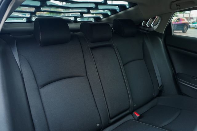 Used 2019 Honda Civic EX image 17