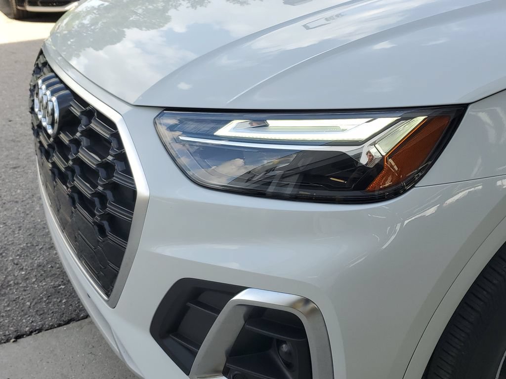 Certified 2023 Audi Q5 2.0T Premium w/ Convenience Package AWD/4WD image 12