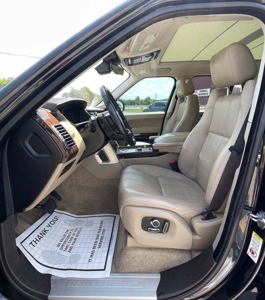 Used 2017 Land Rover Range Rover HSE AWD/4WD image 13