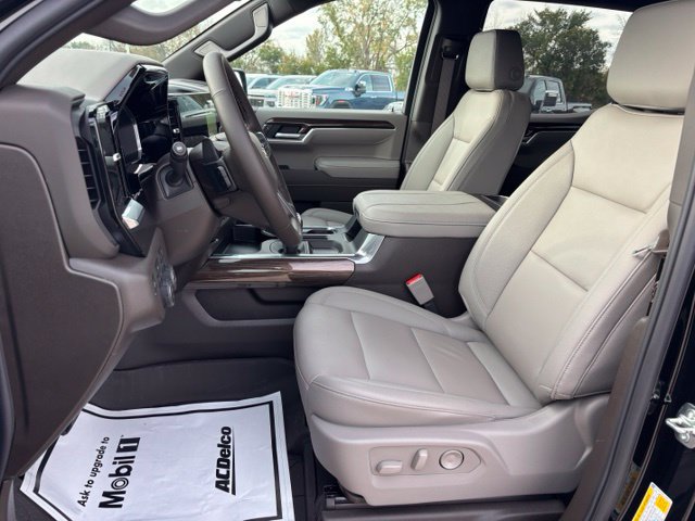 New 2026 Chevrolet Silverado 1500 LT w/ All Star Edition Plus AWD/4WD image 17